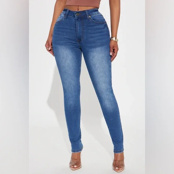 Brand New with Tag Medium Wash Fashion Nova Caught Staring Stretch Skinny Jeans - Picture 1 of 4